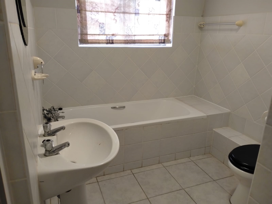 4 Bedroom Property for Sale in West Bank Eastern Cape